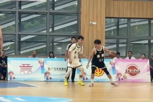 杨溢背打徐杰翻身跳投惨遭血帽