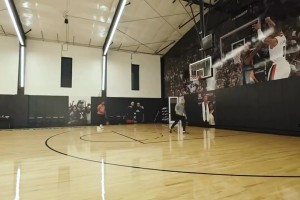 本该是莫兰特的球风配上哈登节奏的后卫，可惜了