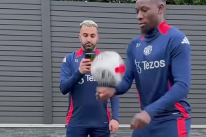 奥纳纳10秒内触球44次！但是总感觉那里不对！