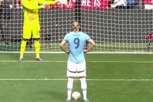 奥纳纳笑嘻嘻的跟哈兰德玩心理战！哈兰德冷静罚进一笑而过！