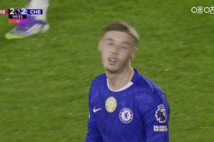 错失良机！加纳乔补时倒三角回传，帕尔默打门离谱打高！