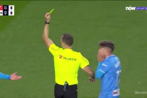 皇马博主：无法理解巴萨的是黄牌，皇马的就是红牌？