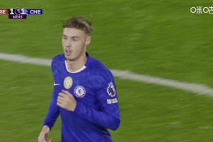 切尔西1-1扳平！恩佐传中佩德罗头球摆渡！帕尔默替补5分钟破门！