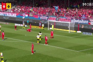 十人多特领先！莱尔森右路精准传中，吉拉西高高跃起头球破门！