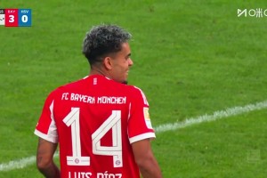 预定惨案？迪亚斯外围远射折射破门，拜仁29分钟4-0领先汉堡！