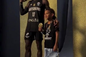 世界杯+欧锦赛双冠！施罗德是否超越司机成为德国男篮第一人