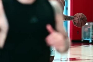 去看我的集锦！字母哥回应申京：看完我集锦再评价我会不会传球！