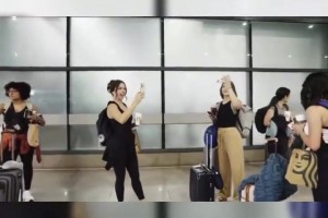 太离谱了！落后2分，张昊篮下快攻接球选择回传，失误葬送比赛