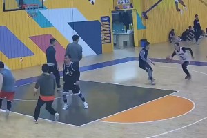 与这种怪异打法球友 该咋防？各种不讲理高难勾手