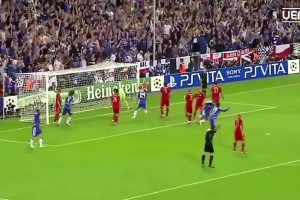 铁血蓝军！12年欧冠决赛拜仁狂轰44脚落败！德罗巴率领老男孩圆梦