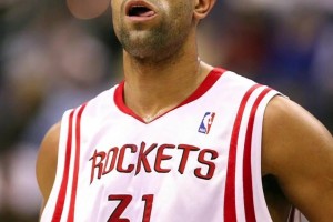 杨毅：巴蒂尔虽称防守专家 但是他防不了顶尖球星比如科比