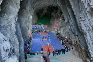 能有这样的美女球搭子也太爽了吧！