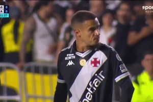 第二春？库鸟这脚任意球破门真绝了，回到巴甲状态不俗