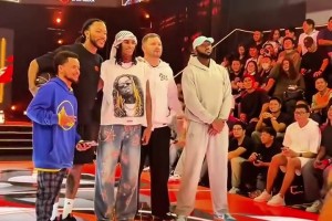 罗斯菲律宾行与山寨詹姆斯库里东契奇克拉克森一起合影