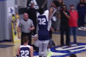 当年也是凭炸裂天赋爆火杰伦-格林高中滑翔残暴隔扣大中锋！