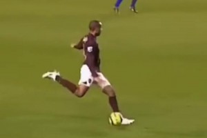 无心插柳，还是有意为之？亨利这么踢你知道吗！