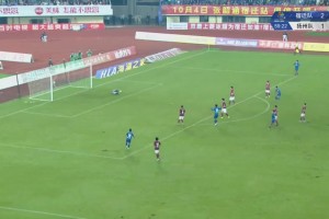 扩大比分！宿迁队胡颢瑀中路远射发生折线，门将反应不及