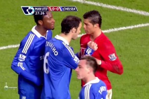 兰帕德展现真正体育精神！不然C罗这一脚要被罚下了