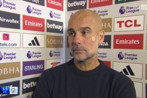 当年甲亢哥第一个起身为梅西获得第8个金球奖而鼓掌