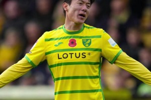 非法拍摄性爱视频被判刑，韩国国脚黄义助被韩国足协永久禁足