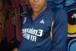 就是本人！博主吉林姆巴佩这简直像姆巴佩和维尼修斯合体版