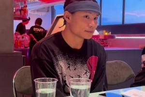 王猛：我不理解！为什么亚历山大罚球就不行，詹姆斯和哈登他们就行？