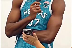 马健：下赛季谢泼德如果不能爆发，那大概率就得走人了