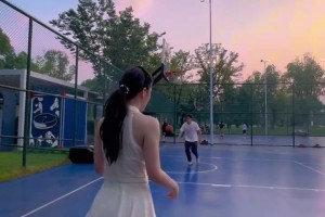 奥尼尔：我和科比都在巅峰的话，能随便打爆詹姆斯和浓眉的湖人！