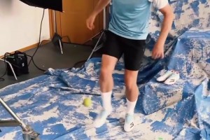 真扔西瓜过去啊？足球小品：哈里凯恩之万物皆可足球！