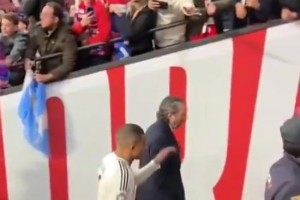 怒斥！上赛季姆巴佩离场时遭马竞女球迷吐口水