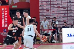 雷迪克谈东契奇：他给自己建立了全新标准！非常兴奋开启新赛季！