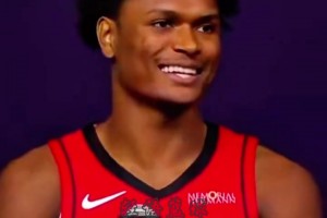 商业互吹！杜兰特：阿门无所不能！阿门：从未想过能和KD打球~