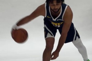 好家伙，贾马尔-穆雷换了个发型，差点都没认出来