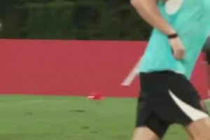 胡扯！？女博主：C罗明年婚礼将邀请梅西，谁会给我这么一场婚礼