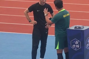 师从莱万？苏超泰州队巴特这个点球真的漂亮