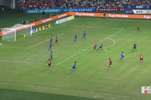 苏超南通球员这倒钩太帅了！那一刻，全世界都知道他要干什么