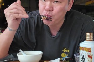 美女们，等我！马上到~