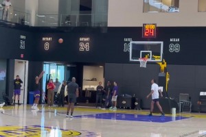 不愧耐杀王！塔图姆日前完成伤后首扣！仅在跟腱受伤150天后