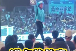 当超跑遭遇泥头车！网友：姆巴佩在邓弗里斯面前有理说不清