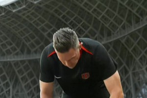 一个争冠，一个保级，成都蓉城和梅州客家的这场比赛谁都输不起!