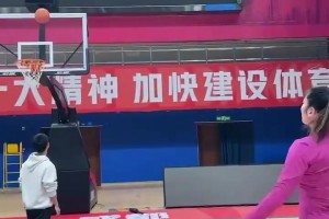 董路：日本是欧洲队，靠中超出来的球员不足以冲击世界杯