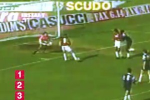 曼彻斯特变哥谭？哈兰德万圣节化妆成小丑入侵街头！路人的反应？