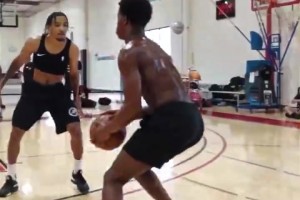 励志超巨潜质！76人探花VJ-埃奇库姆单打混剪！球风很成熟！