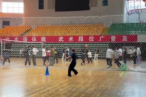 小姐姐，你这一球多少有点意外了！