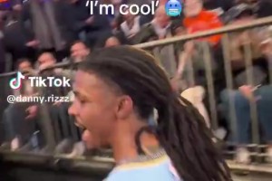 纽约球迷在赛后招募莫兰特去尼克斯，后者回应：不用了！