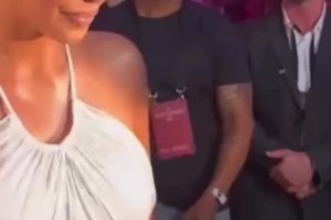 金卡戴珊收到梅西国家队球衣：非常感谢！我儿子很喜欢他