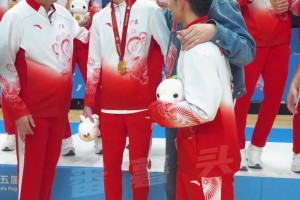 这谁顶得住啊！太帅了吧！