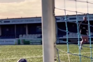 只有踢球的才懂打进努角那一刻的爽