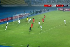 半场6-0！中路万项打门被扑，谢晋补射破门
